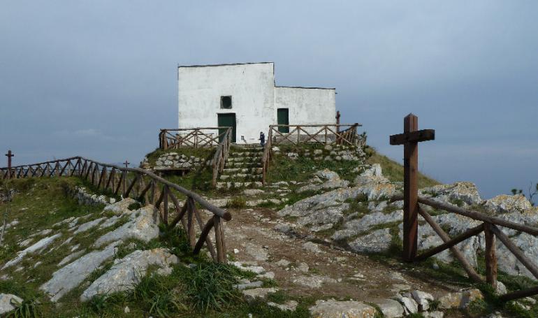 Monte San Costanzo