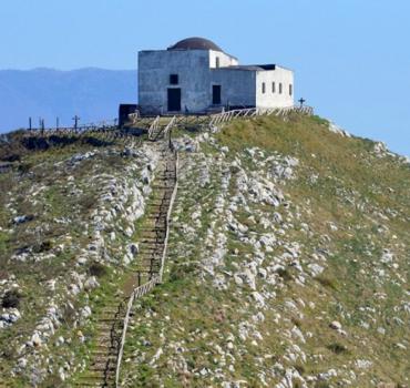 Monte San Costanzo