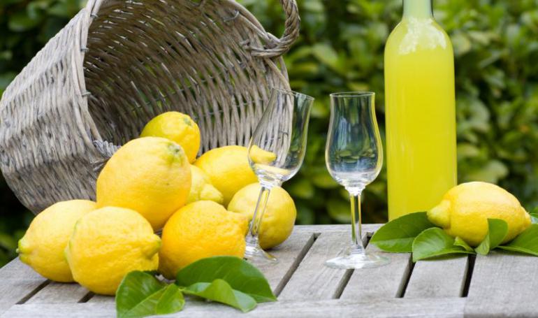 Produzione del Limoncello